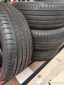 Bridgestone 245/50 R19 195W - 1