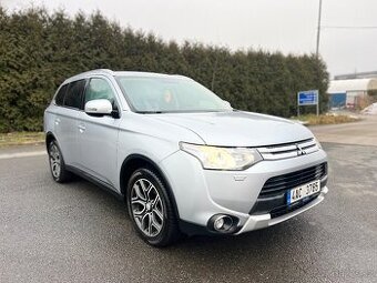 Mitsubishi Outlander 2.2 DI-D Automat 2015  4WD - 1