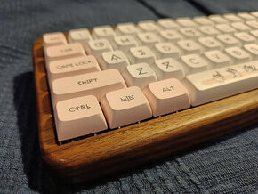 AKKO MU01 walnut wood case, Gateron Oil King Linear Switches - 1