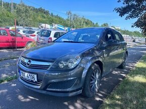 Opel Astra H 1,4 16V, BOURANÉ