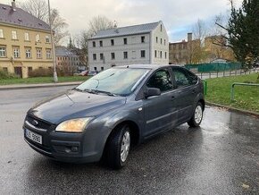 Ford Focus 1.6 (2005) na náhradní díly