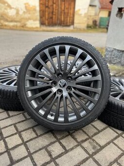 ORIGINÁL Alu Škoda Sirius R18, 5x112 - ZIMNÍ PNEU