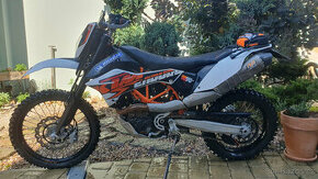 KTM 690R