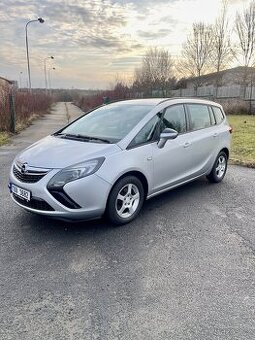 Opel Zafira C Tourer, 2.0tdci/96kw, pěkný rodinný vůz