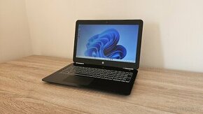 HP Pavilion Power 15 (i5-8300H, 32 GB RAM, GTX 1050 4 GB)