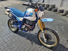 Suzuki DR 600 - 1