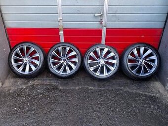 Original ALU kola Škoda 18" 8J ET44 + letní pneu 235/45/R18