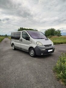 Opel vivaro 1.9TDI-motor K.O. 9 míst.