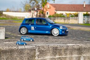 Renault Clio 2 V6 Phase 2 2003 1:12 OttoMobile