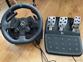 Logitech G923 volant + pedály (PS4, PS5, PC)