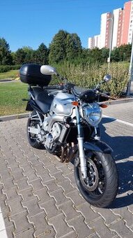 YAMAHA FAZER FZ6