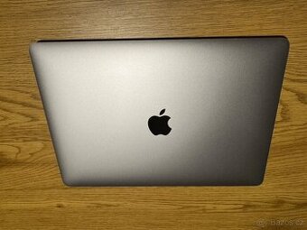 MacBook Air M1