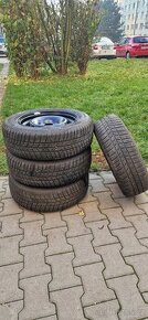 195/65 R15 kola s novými plechovými disky R 15 ET 40 4X100