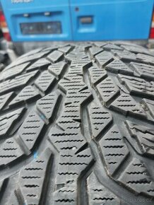 Zimni pneu 215/65/16 nokian wrd4 XL 7mm