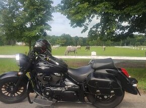 Suzuki Intruder 800C