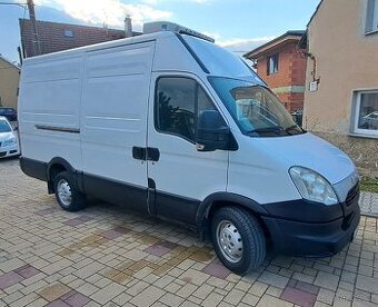 Iveco Daily 3.0 ,35 S 17 Chladák +zasuvka 220