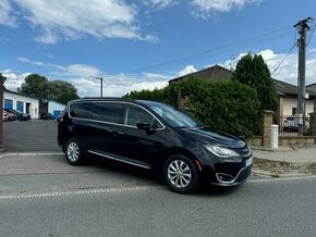 Chrysler Pacifica 3,6 L V6 Tour L 2017