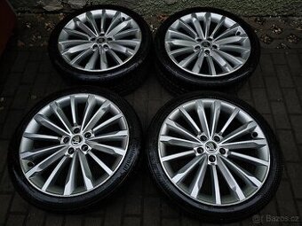 ALU kola 5x112 Škoda Superb III R19 ET44 8J zimní