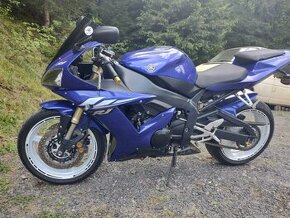 Yamaha R1 YZF-R1  RN09 - 1