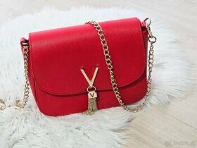 Červená cross body kabelka valentino Divina