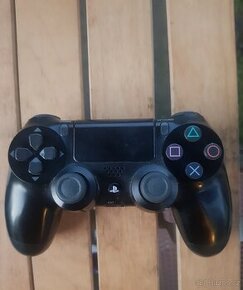 Funkční originál ovladač na playstation 4