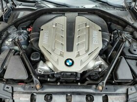 BMW N63 motor N63B44 V8 bi-turbo F01 F02 F10 F07 - 1