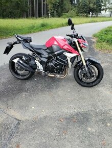 SUZUKI GSR750