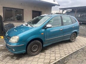 Nissan almera tino