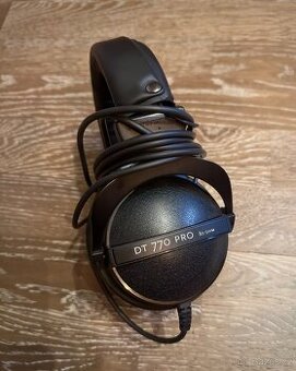 Sluchátka Beyerdynamic DT 770 Pro 80 Ohm