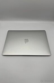 APPLE MACBOOK AIR 13” 2020 M1/256GB/8GB/STŘÍBRNÝ,BATERIE 95%