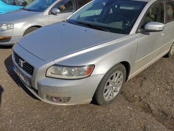 Prodám  Volvo V50,  2,0 diesel, rok výroby 2010