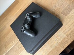 Playstation 4 slim - 500 GB - 1