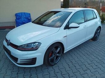 Volkswagen Golf 7 GTI