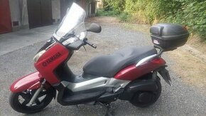 Yamaha xmax 250