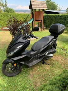 Prodám Honda 125PCX