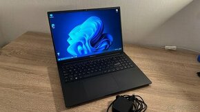 ASUS Vivobook 16 OLED (X1605), 1 rok starý