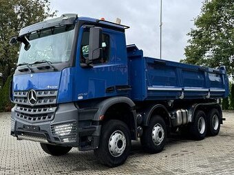 Mercedes-Benz Arocs 3242 8x4 - třístranný sklápěč