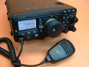 YAESU FT - 897D