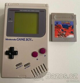 GameBoy DMG-01 - 1