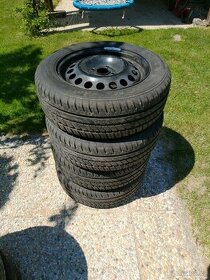 4 x 195/60 R15 88H letní pneu Matador + disky na Opel Astra