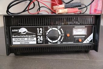 Nabíječka autobaterií 12V, 24V plus start pomoc