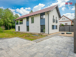 Prodej rodinného domu 206 m², pozemek 1420m², Neveklov - 1