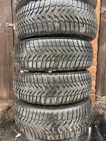 Zimní pneu 195/65 r15 i s disky