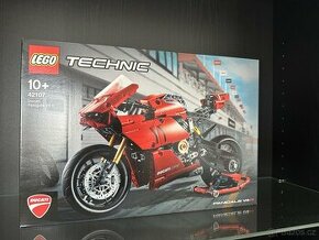 Lego technic Ducati panigale v4r 42107
