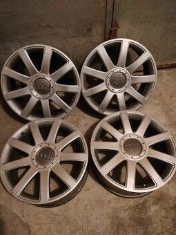 4ks alu disky orig. Audi 5x112 r18