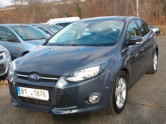 Ford Focus 1,6 16V ChampionsEdition,NAVI,PDC,vyhř.sed