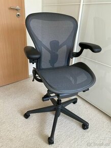 Kancelářská židle Herman Miller Aeron B PC 40000,- NOVÁ - 1