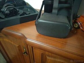 Oculus Quest 128GB,2x Touch ovladač,USB C Kabel nabíjení