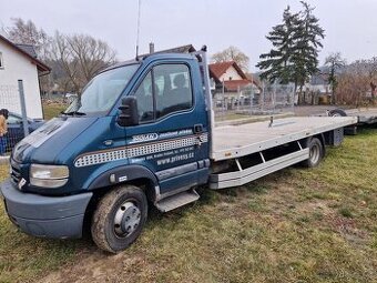 Renault Mascott