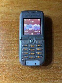 Sony Ericsson K300i - 1